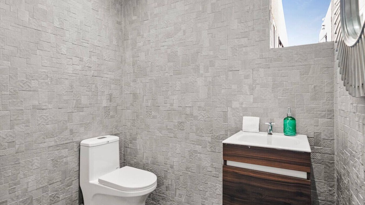 Photo of Bathroom in Ponton