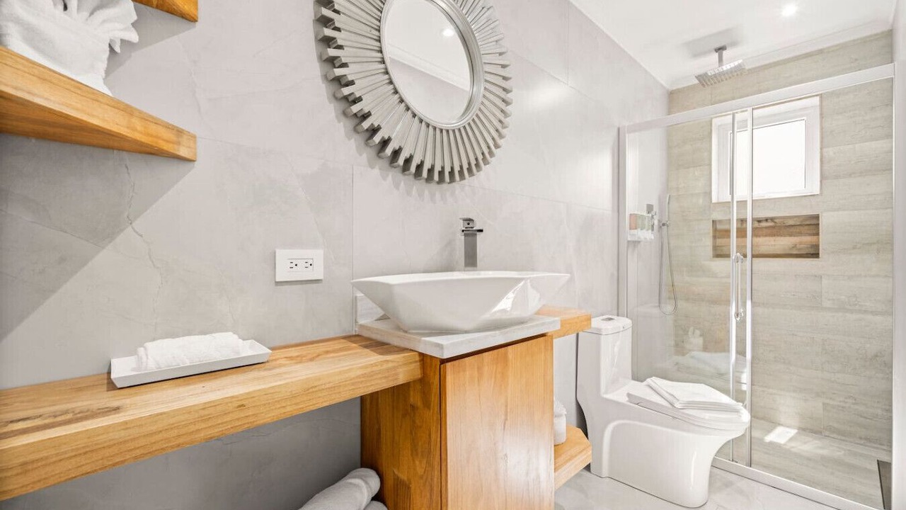 Photo of Bathroom in Ponton