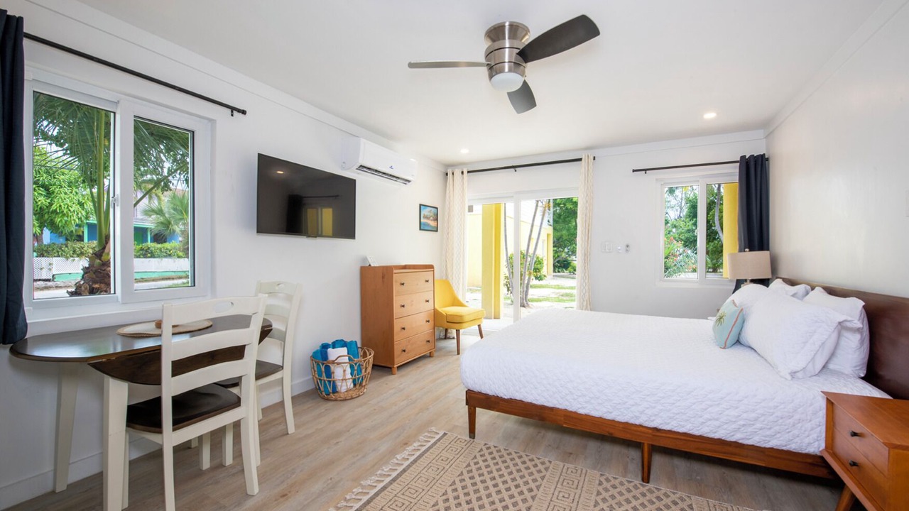 Photo of Bedroom in Governor's Harbour