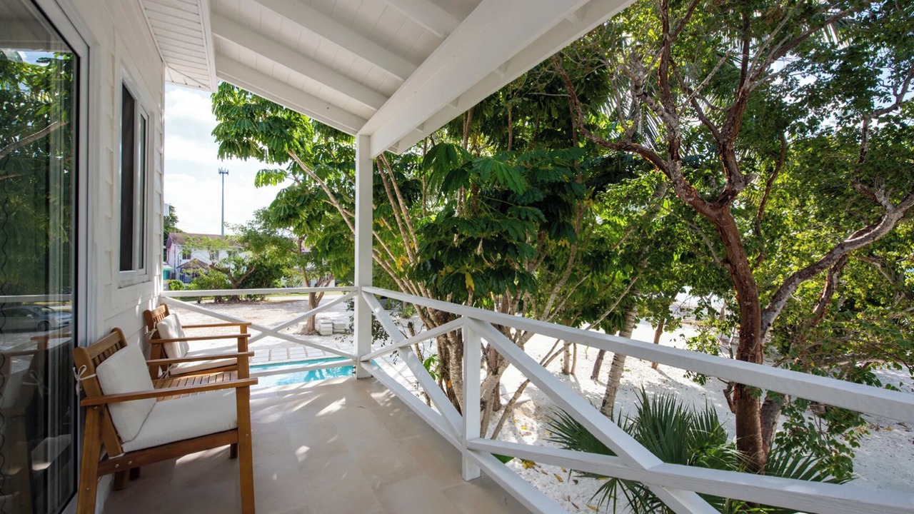 Photo of Patio Balcony in Governor's Harbour