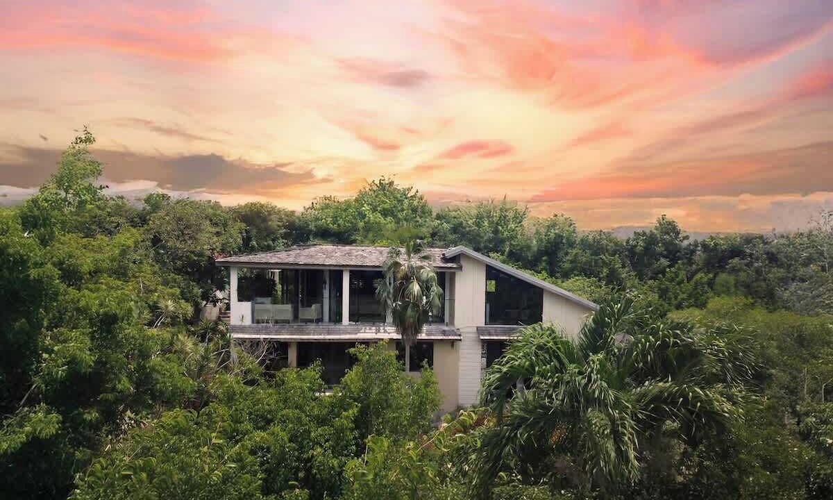 Photo of Outdoor in West End