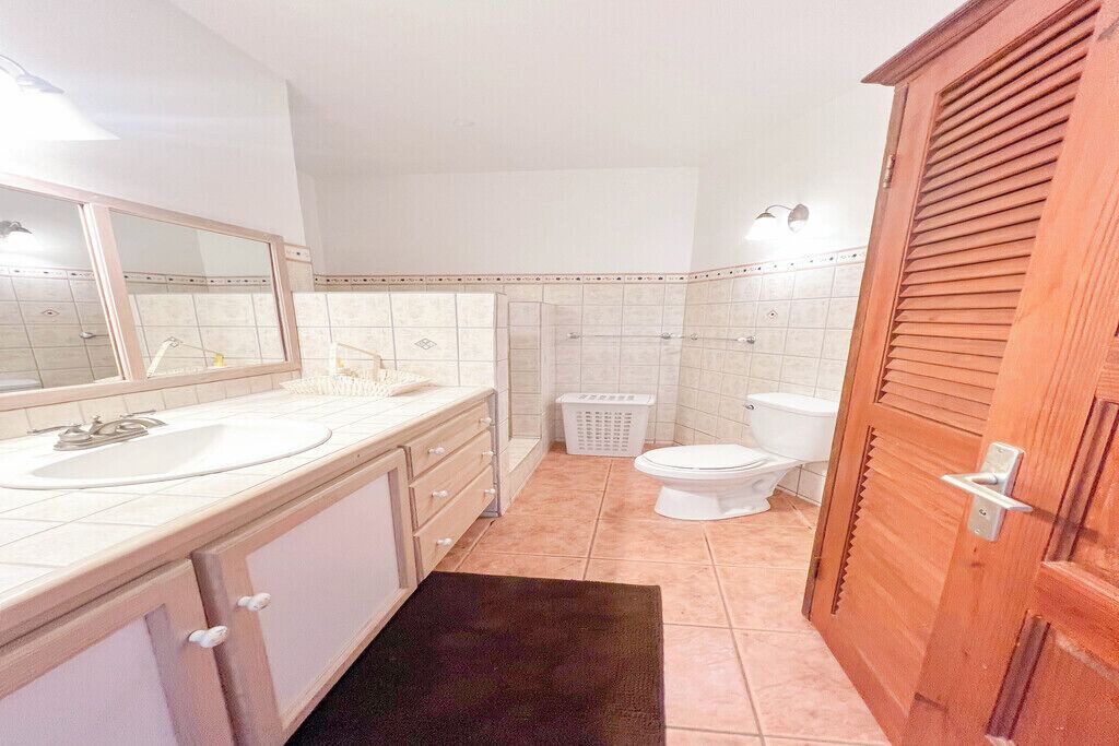 Photo of Bathroom in Gros Islet