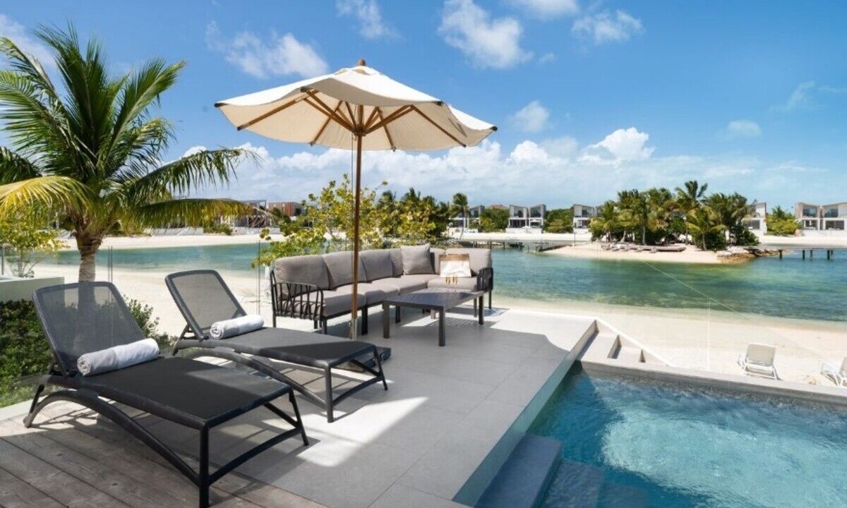Photo of Outdoor in Long Bay Hills