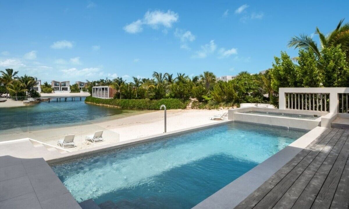 Photo of Outdoor in Long Bay Hills