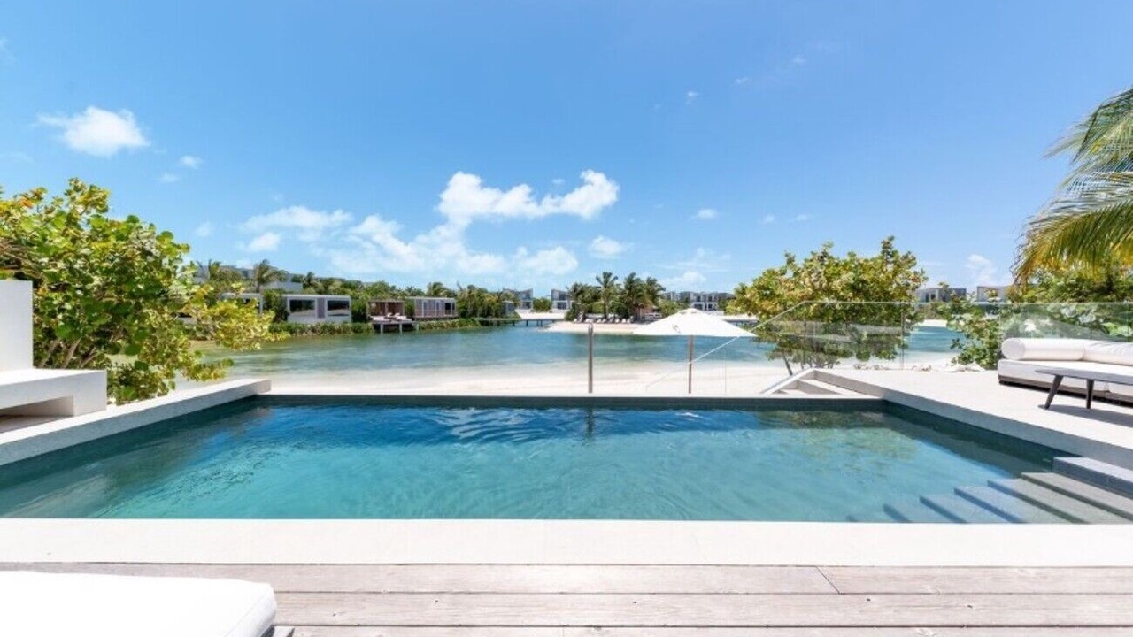 Photo of Outdoor in Long Bay Hills
