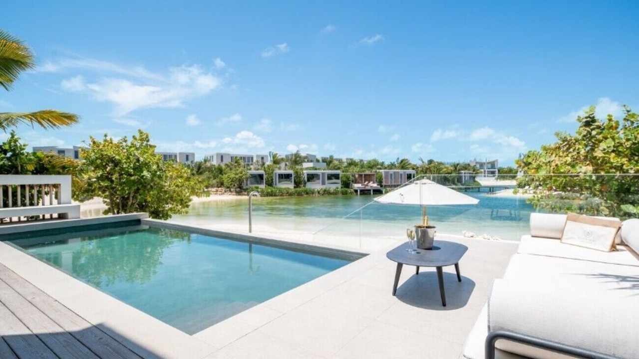 Photo of Outdoor in Long Bay Hills