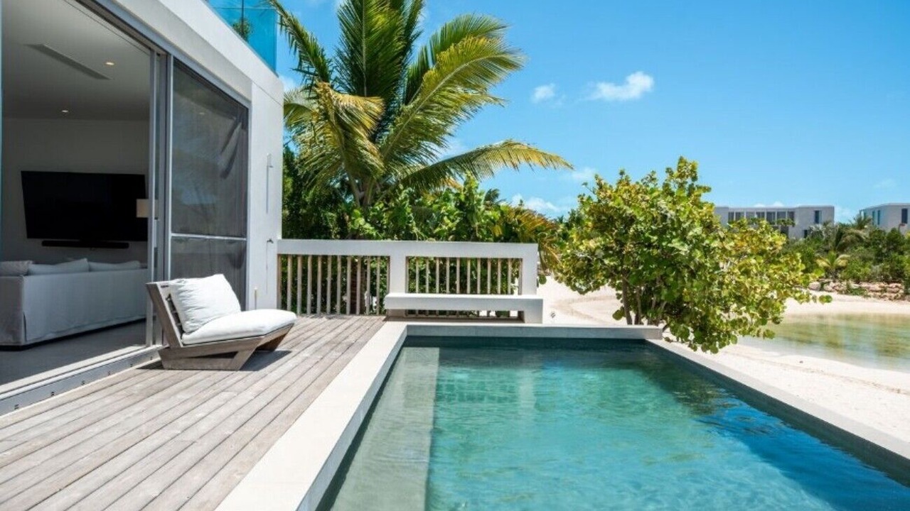 Photo of Outdoor in Long Bay Hills