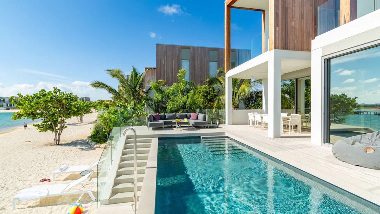 Photo of Outdoor in Long Bay Hills