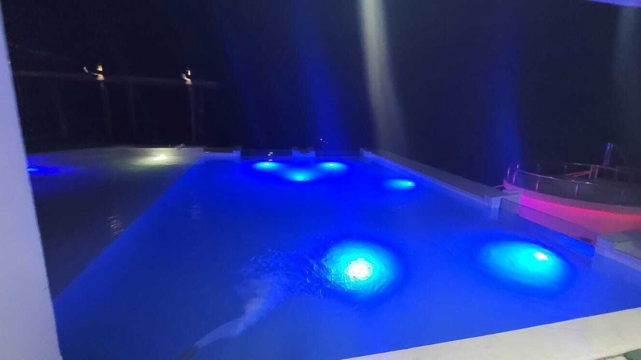 Photo of Outdoor in Pedro Brand