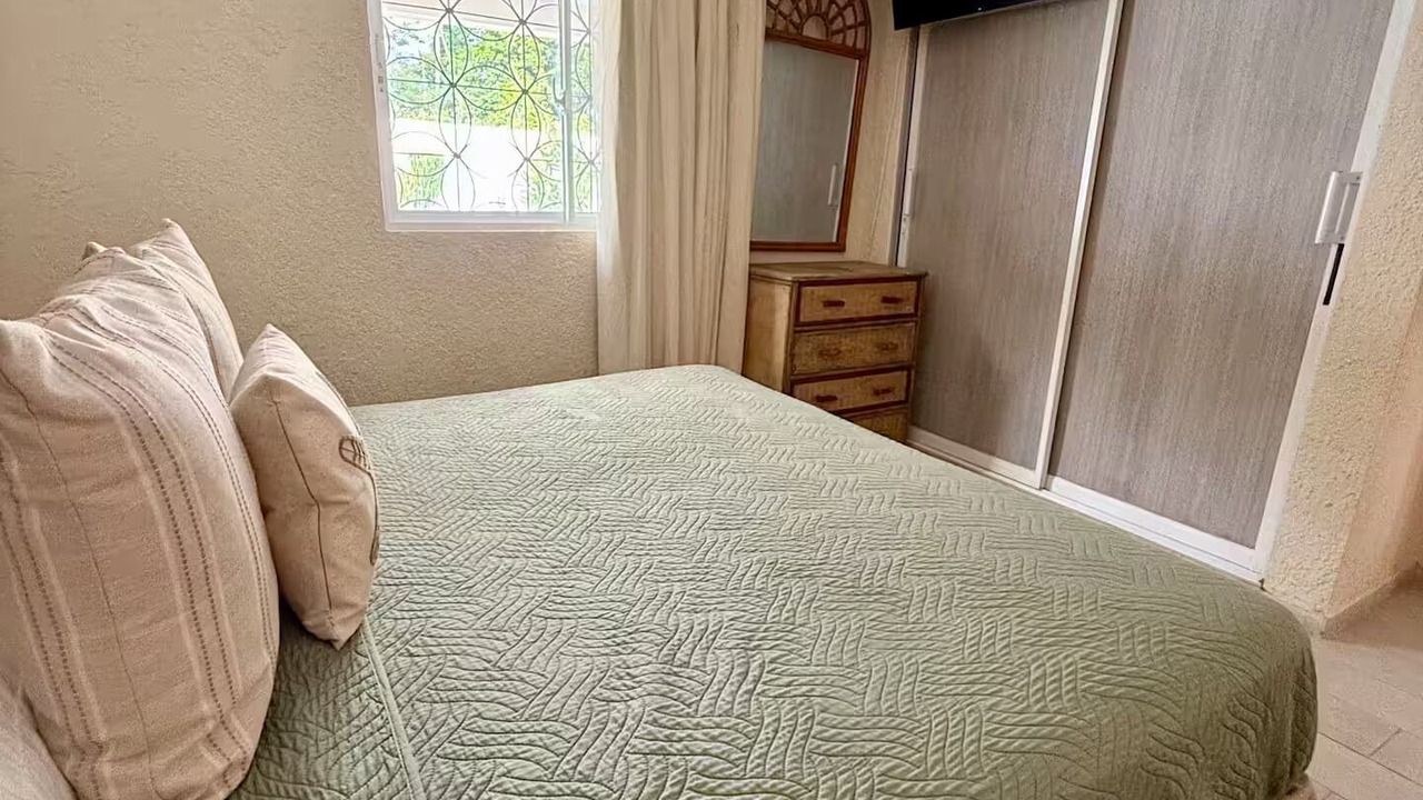 Photo of Bedroom in Costambar