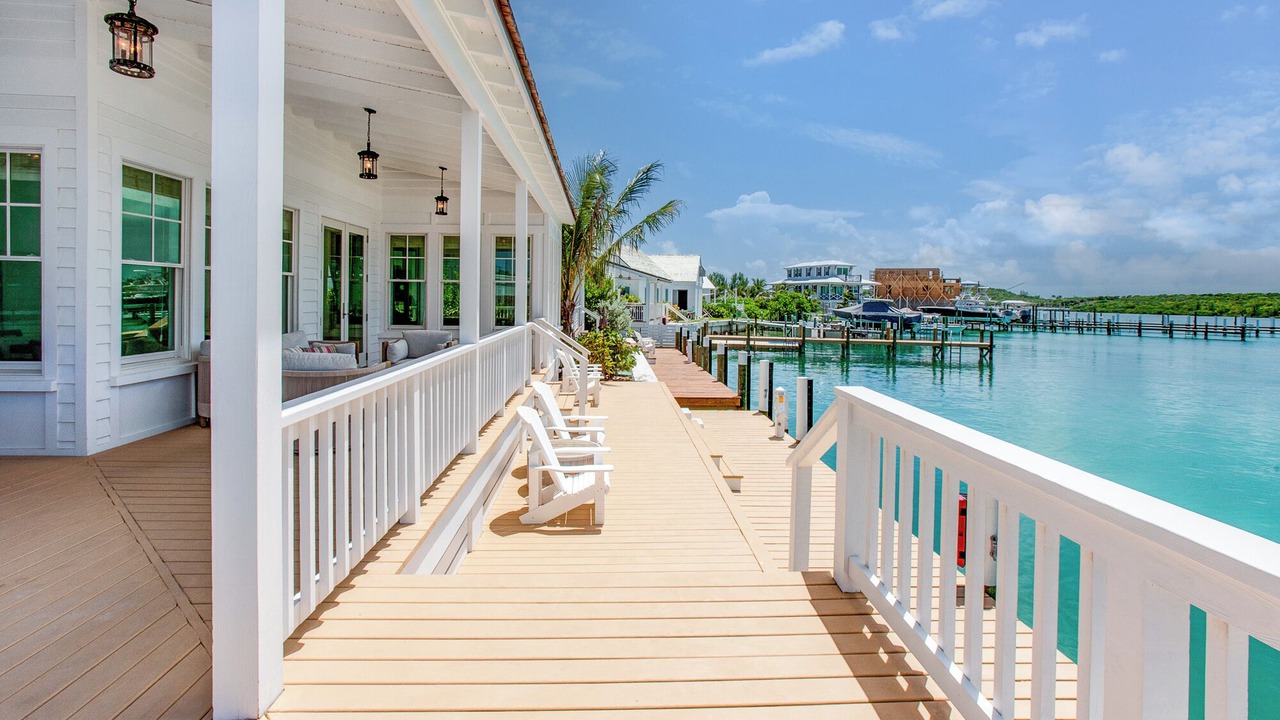Photo of Patio Balcony in Hope Town