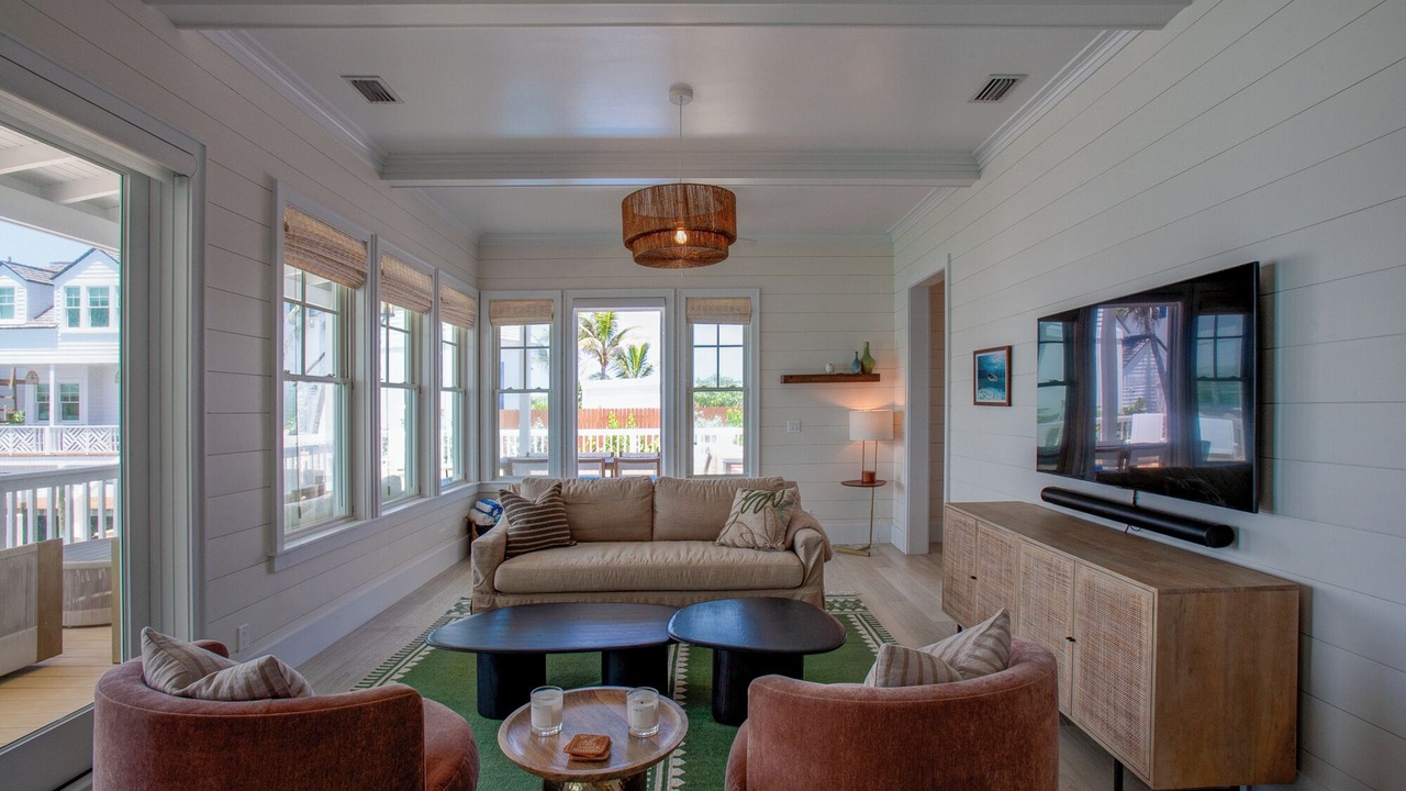 Photo of Livingroom in Hope Town