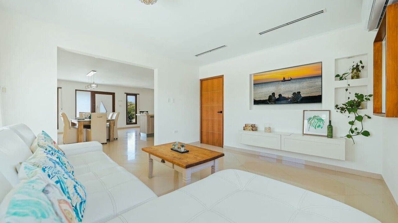 Photo of Bedroom in Opal