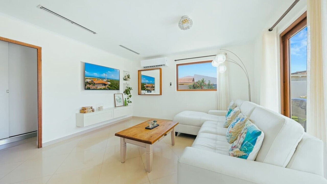 Photo of Livingroom in Opal