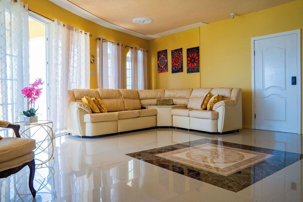 Photo of Livingroom in Hopewell