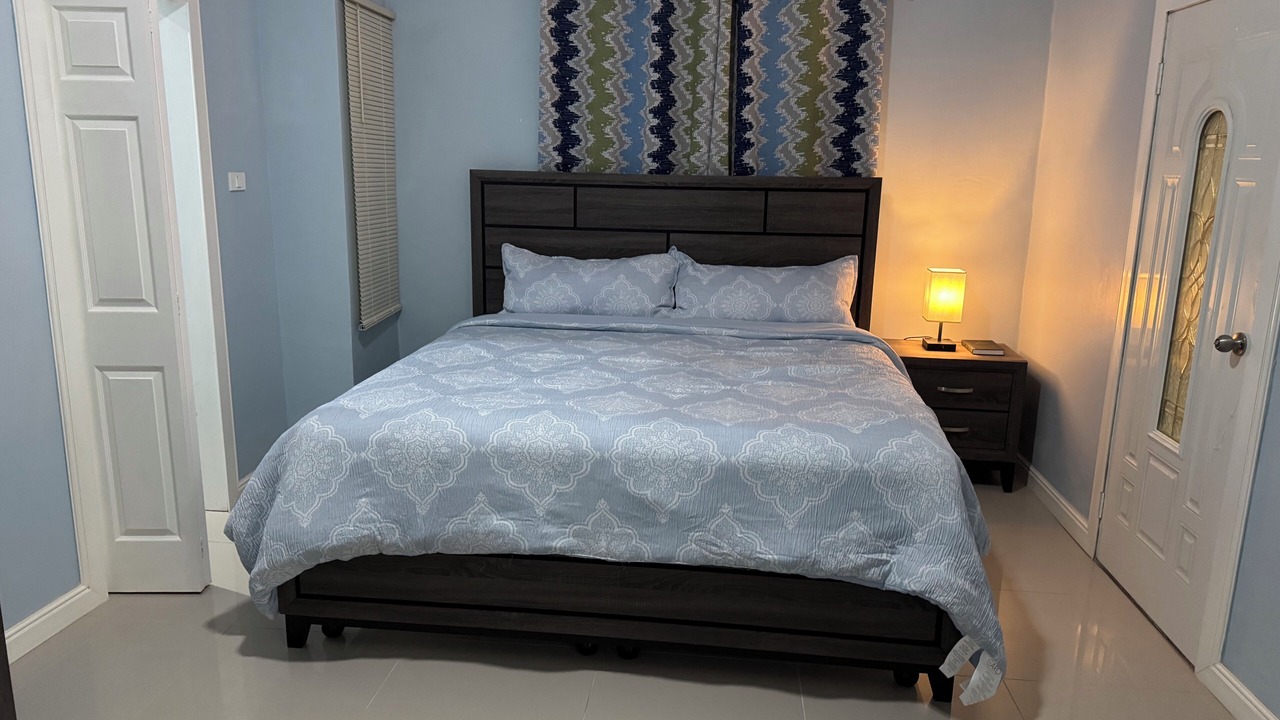 Photo of Bedroom in Hellshire