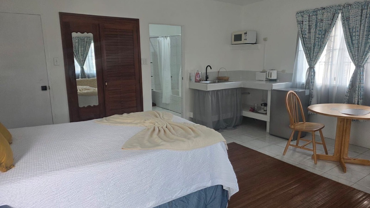 Photo of Bedroom in Salt Gut