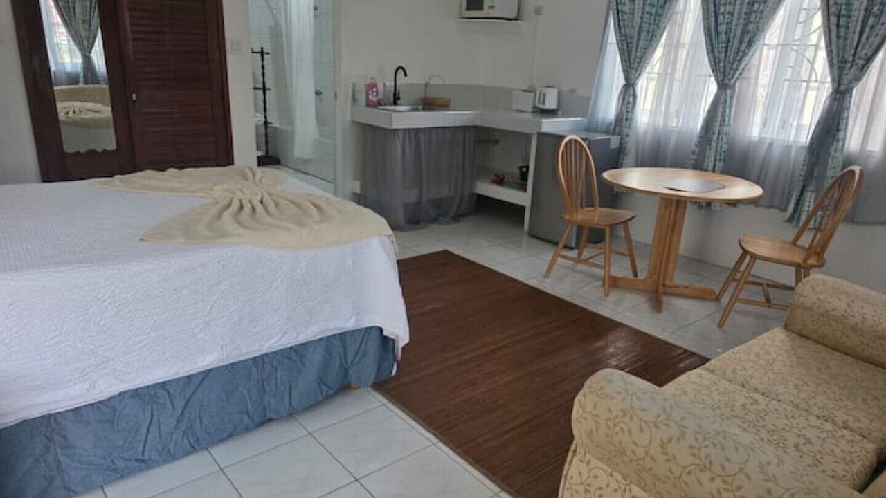 Photo of Bedroom in Salt Gut