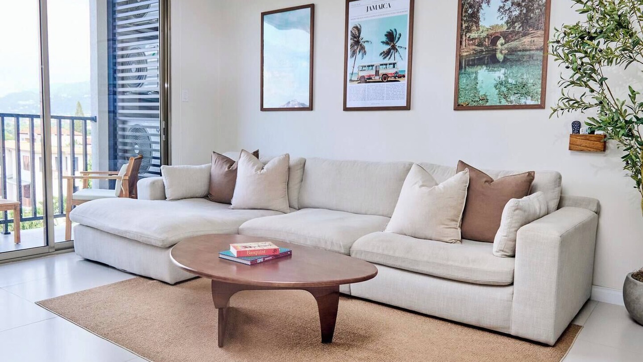 Photo of Livingroom in Beverly Hills