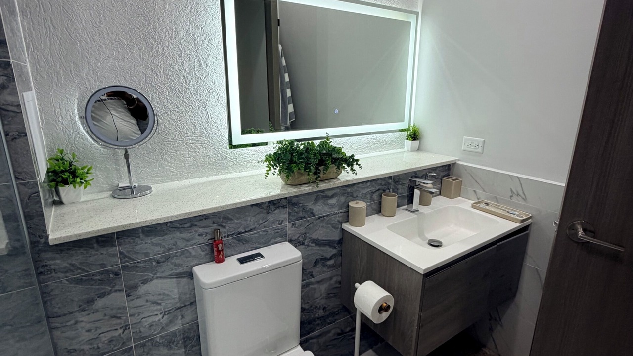 Photo of Bathroom in Beverly Hills