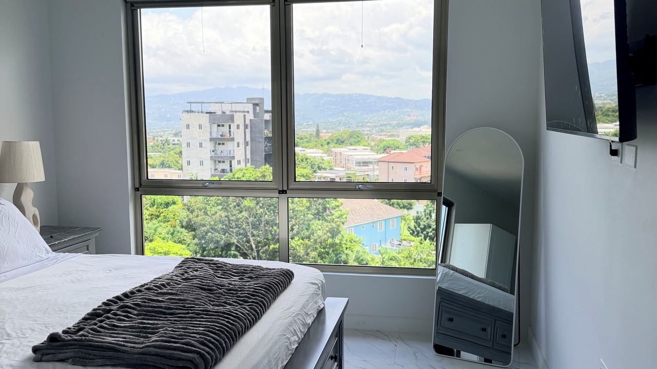 Photo of Bedroom in Beverly Hills