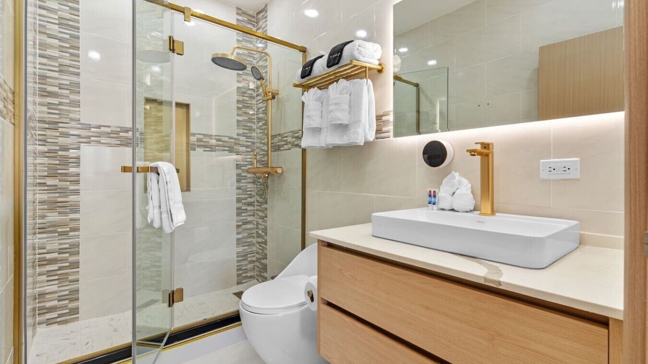 Photo of Bathroom in Runaway Bay