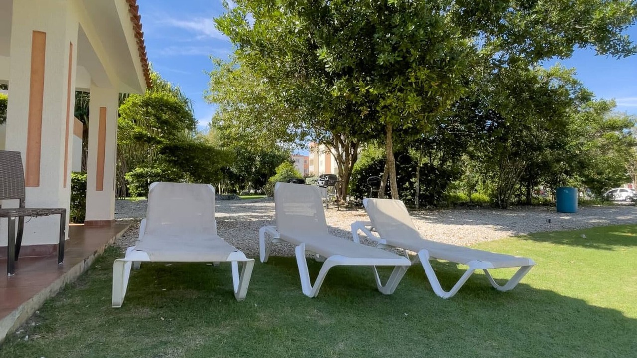 Photo of Outdoor in Veron