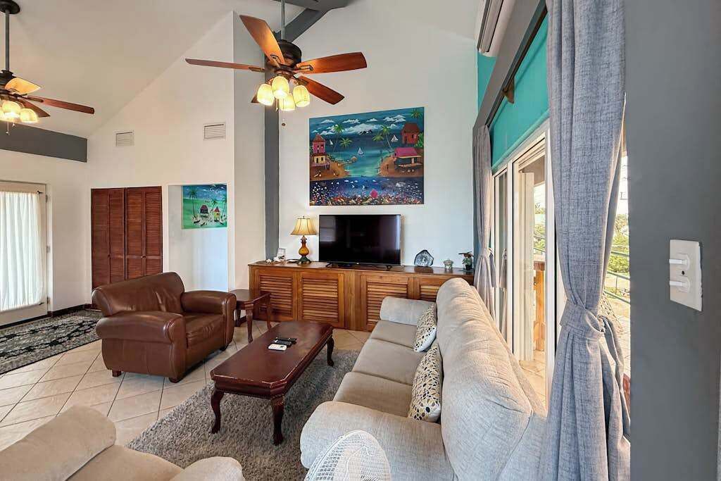 Photo of Livingroom in San Pedro