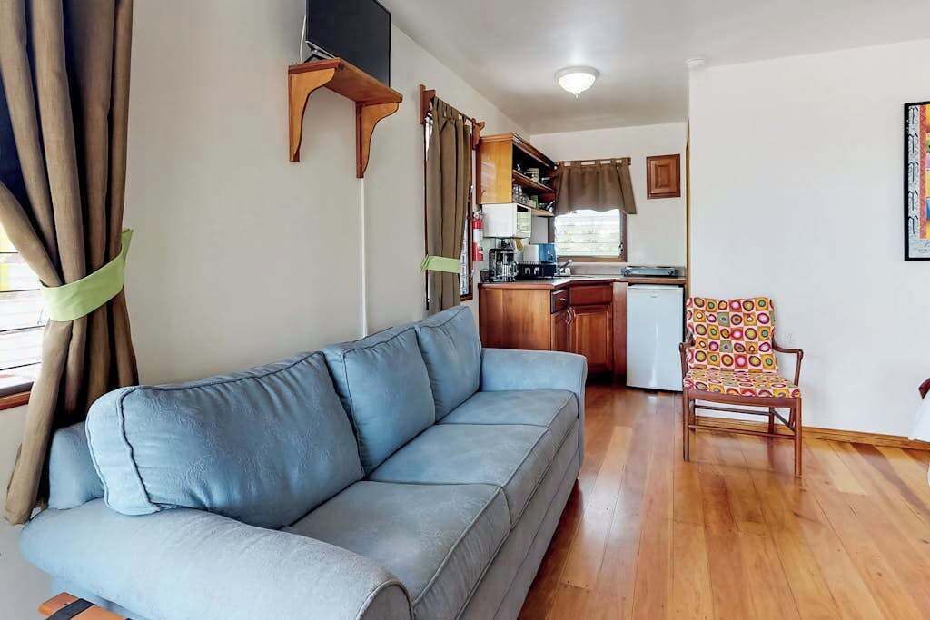 Photo of Livingroom in Hopkins