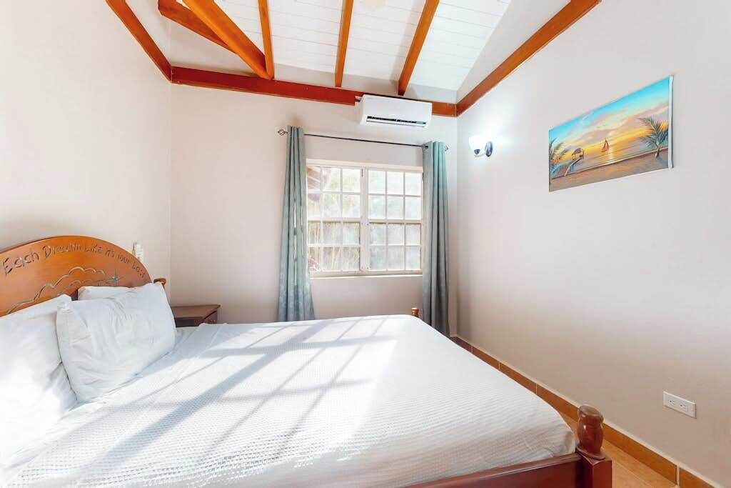 Photo of Bedroom in Caribbean Way