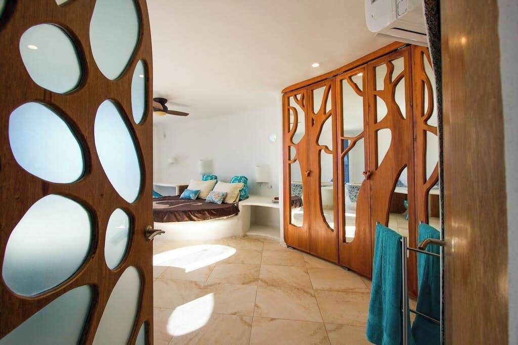 Photo of Bedroom in Cocoplum
