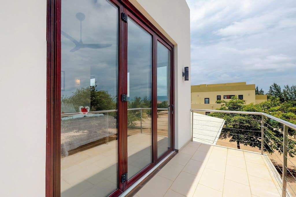 Photo of Outdoor in Caribbean Way