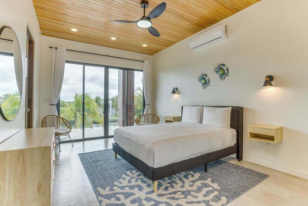 Photo of Bedroom in Cocoplum