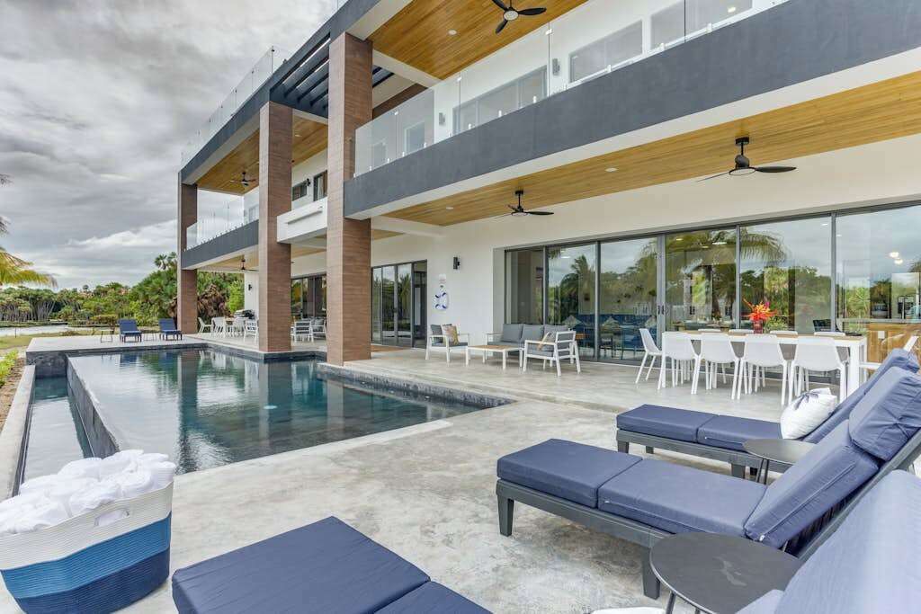 Photo of Outdoor in Cocoplum