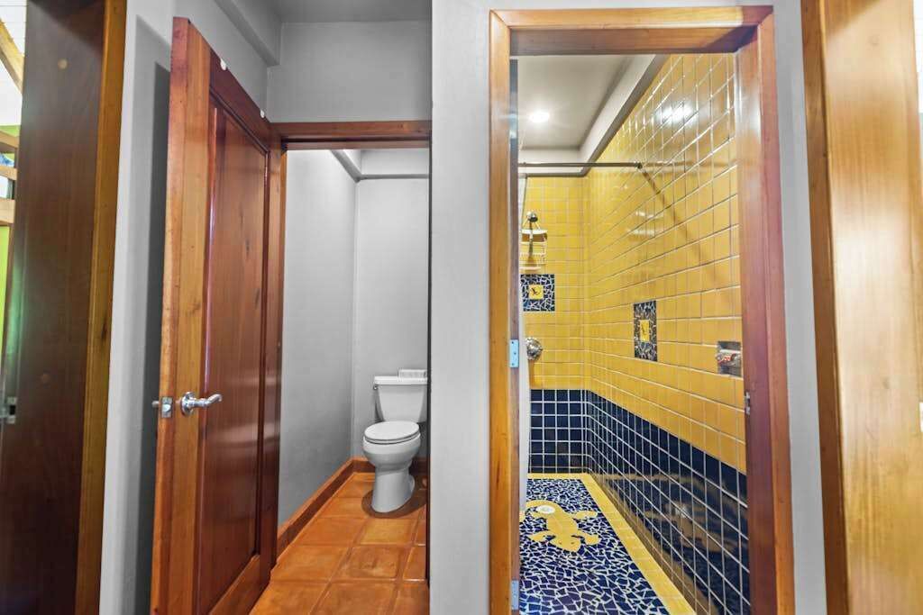 Photo of Bathroom in Caribbean Way