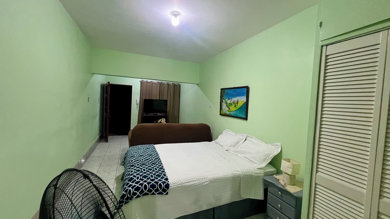 Photo of Bedroom in Molynes Gardens