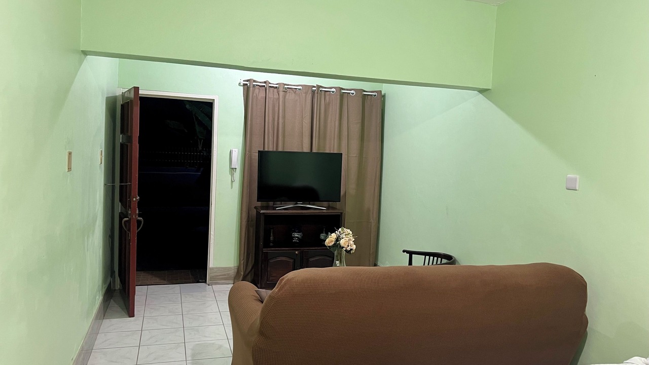 Photo of Bedroom in Molynes Gardens