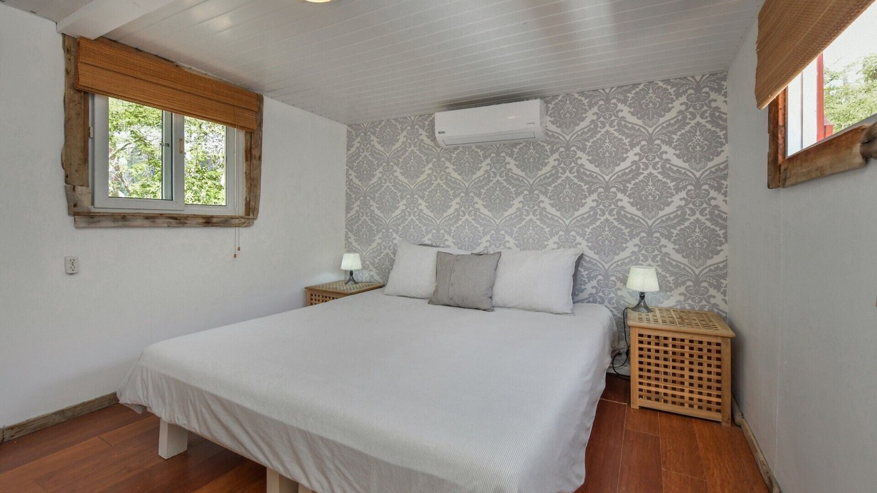 Photo of Bedroom in Santa Cruz