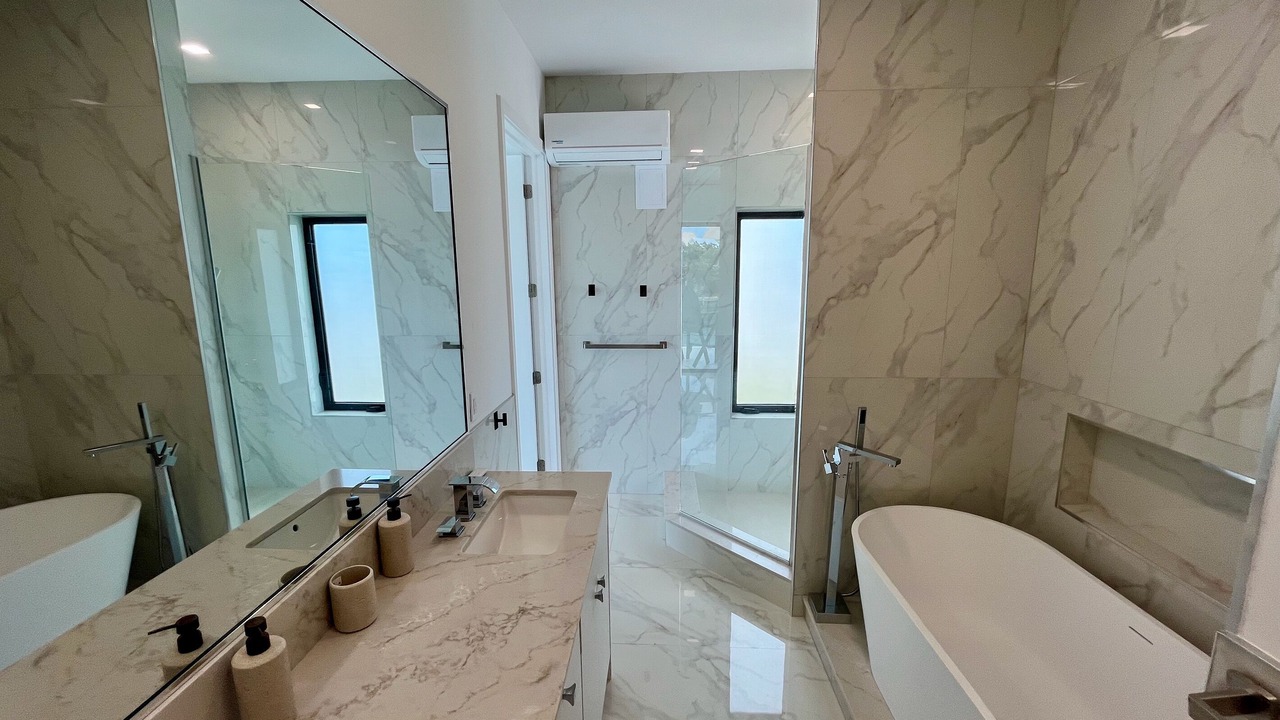 Photo of Bathroom in Bell Channel Bay