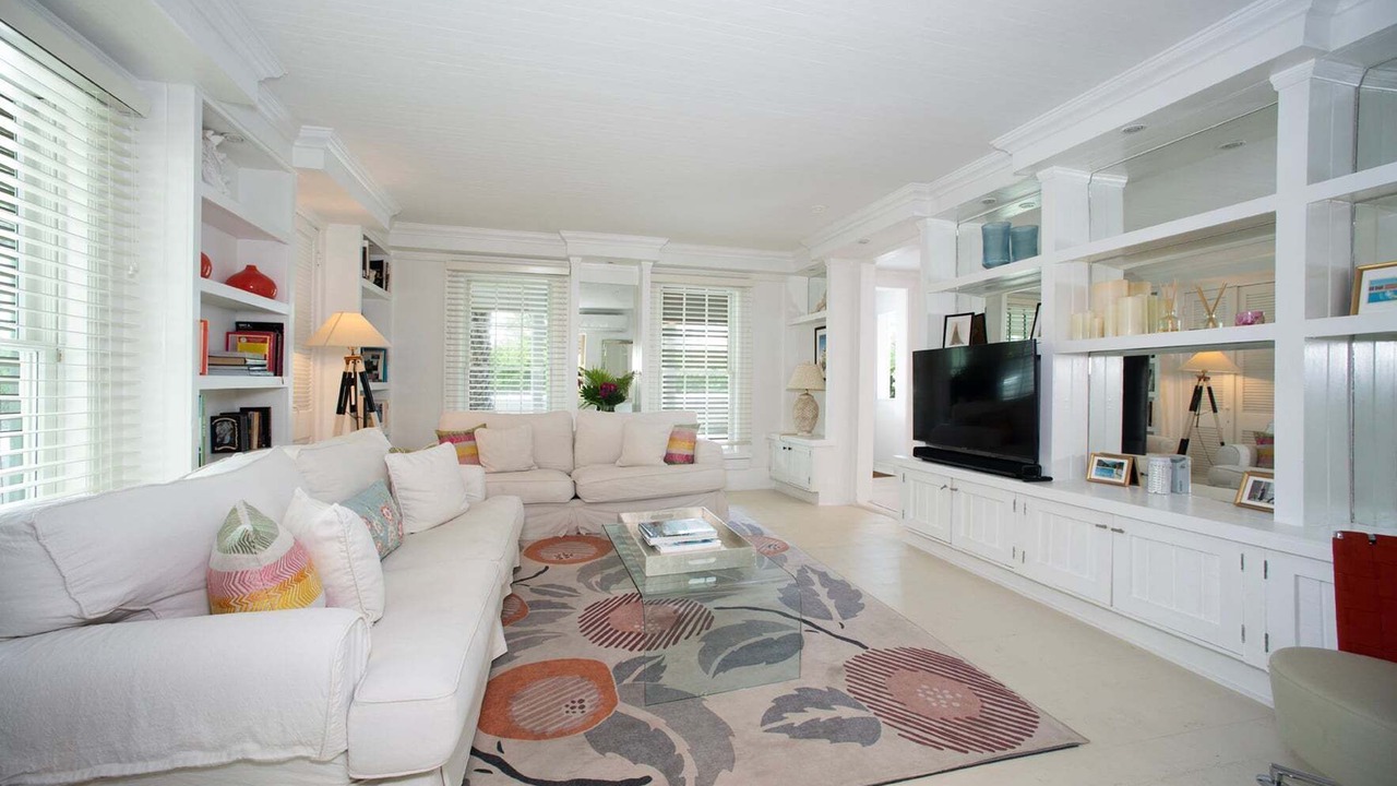 Photo of Bedroom in Governor's Harbour