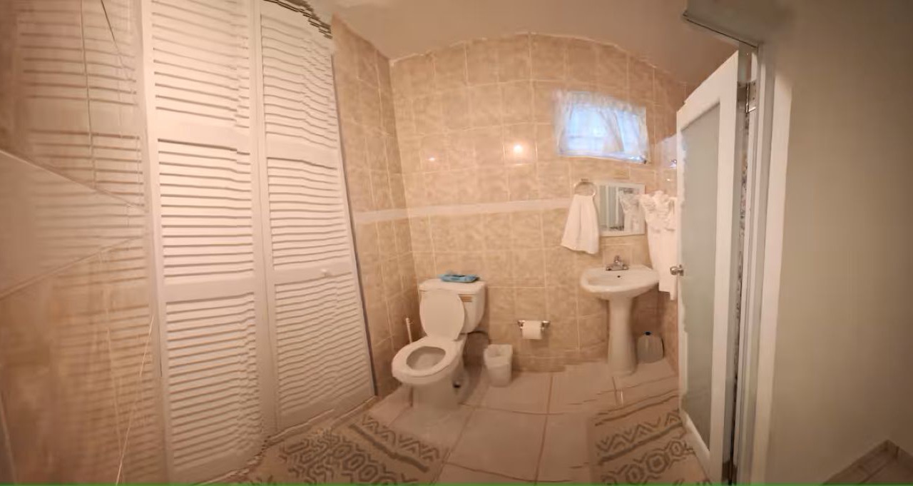Photo of Bathroom in Palo Seco