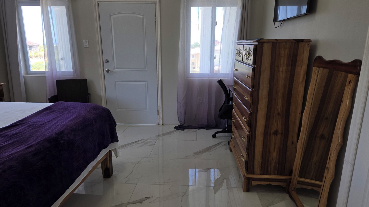 Photo of Bedroom in Hellshire