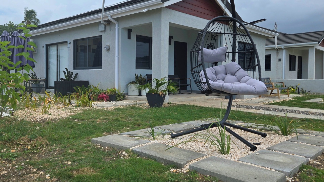 Photo of Patio Balcony in Runaway Bay