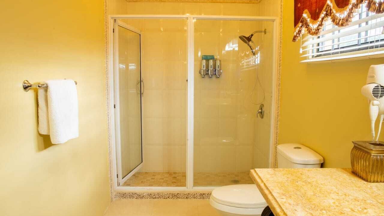 Photo of Bathroom in Plantation Village