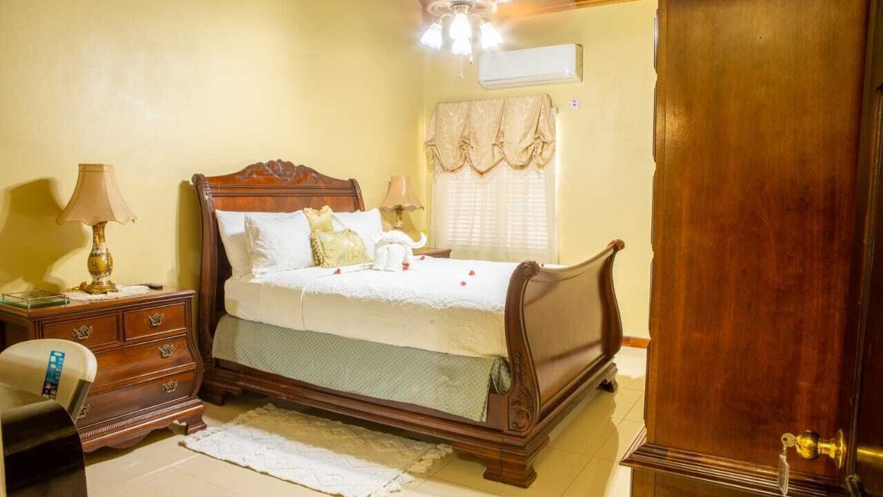 Photo of Bedroom in Plantation Village