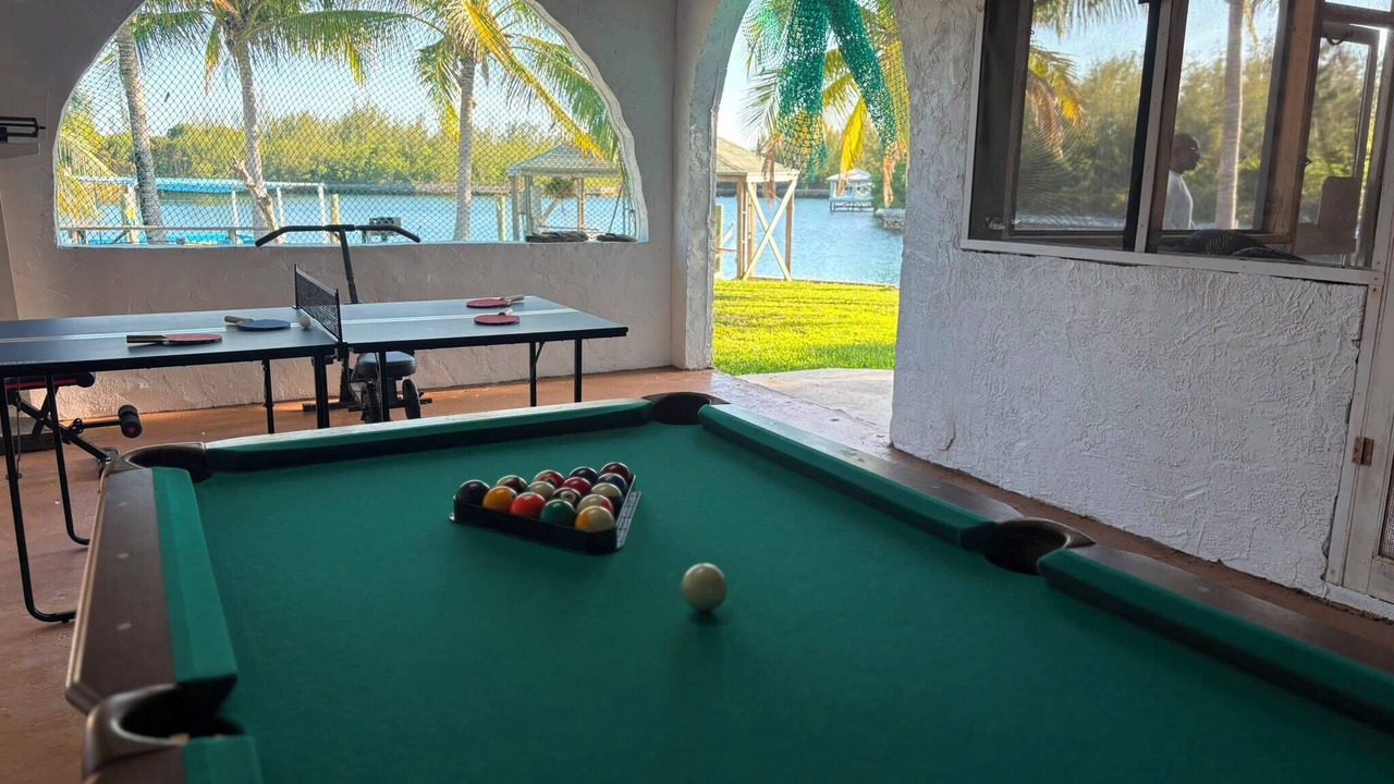 Photo of Patio Balcony in Bell Channel Bay
