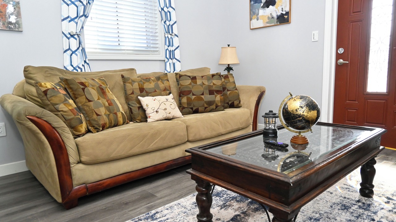 Photo of Livingroom in North Palmetto Point