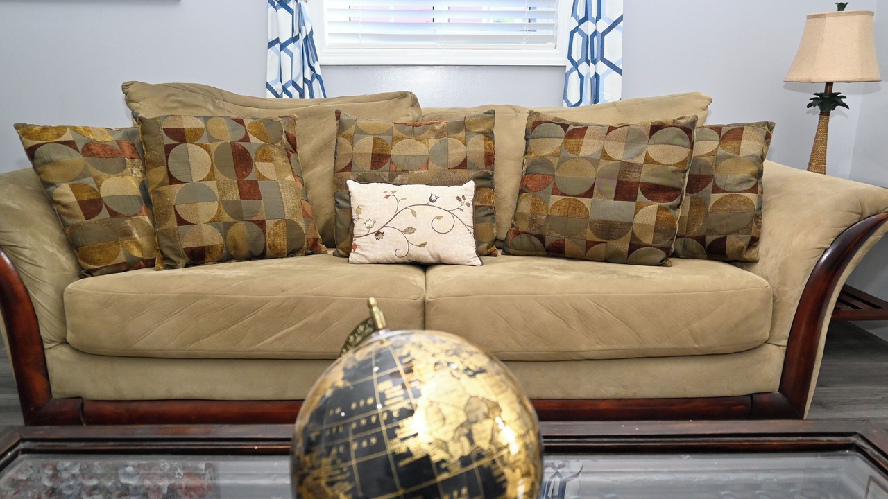 Photo of Livingroom in North Palmetto Point