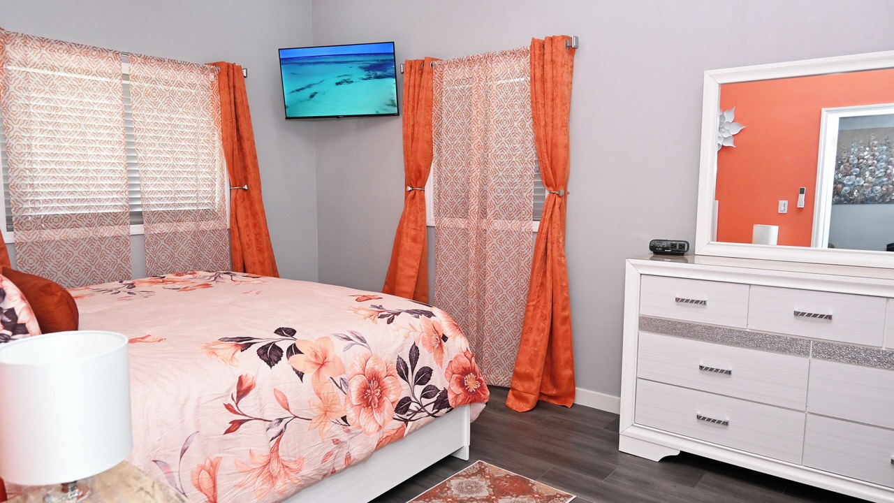 Photo of Bedroom in North Palmetto Point