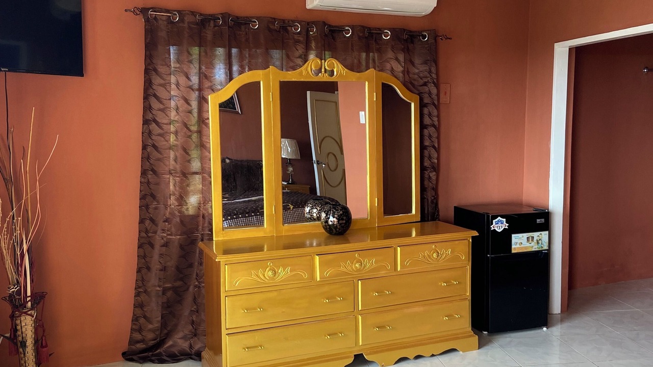 Photo of Bedroom in Tower Isle